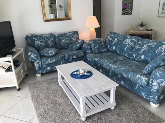 Photo of Livingroom in Yacht Club
