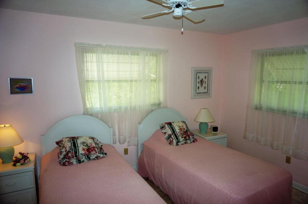 Photo of Bedroom in Yacht Club
