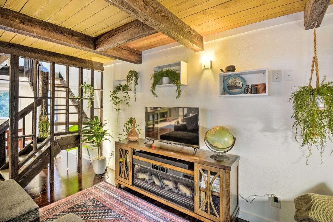 Photo of Others in Shelton