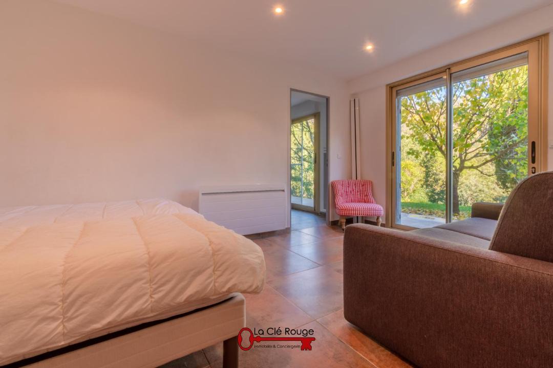 Photo of Others in Les Termes