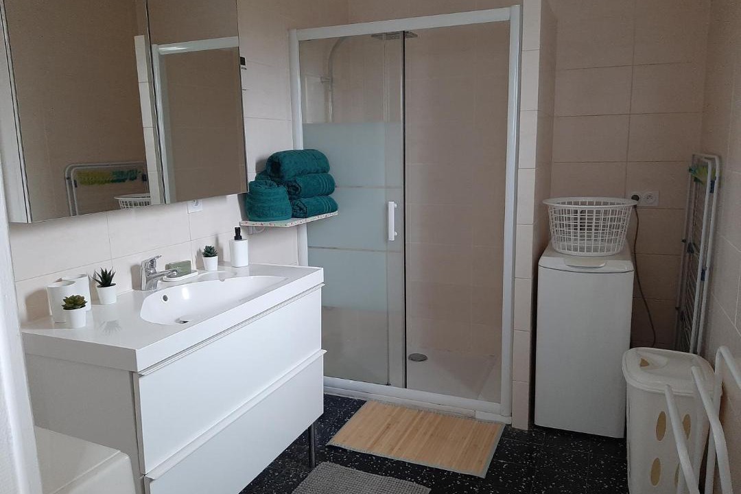 Photo of Bathroom in Avallon