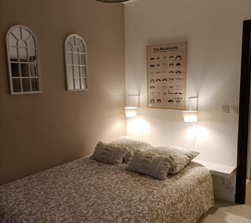 Photo of Others in Vire