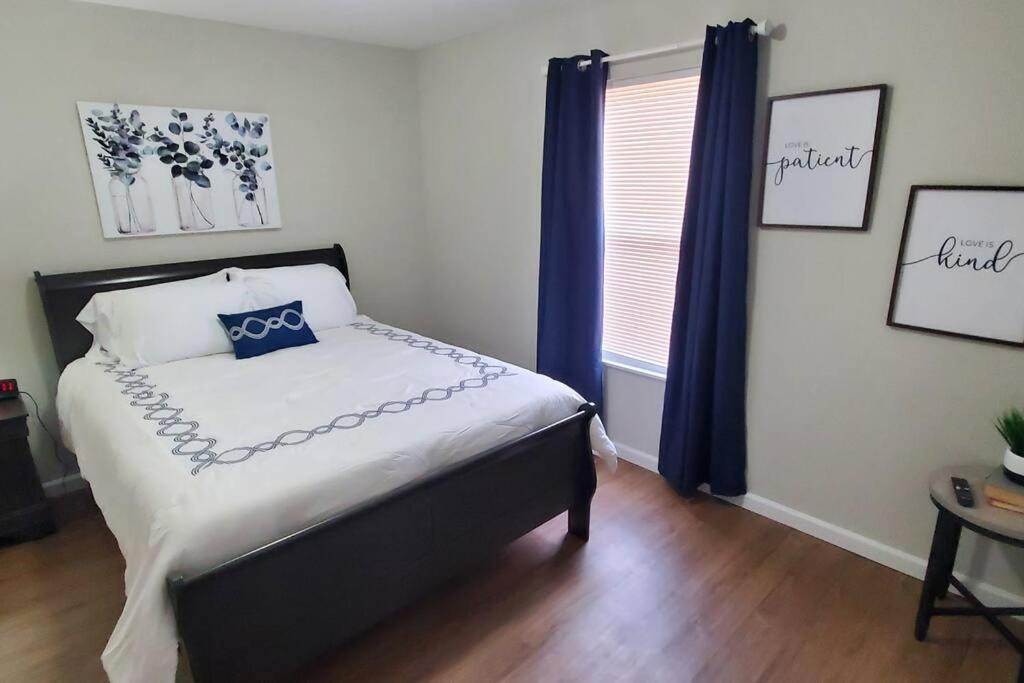 Photo of Bedroom in Middletown