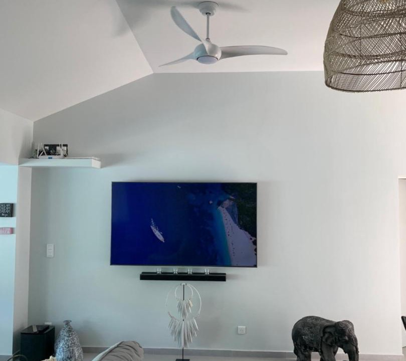 Photo of Livingroom in Orient Bay