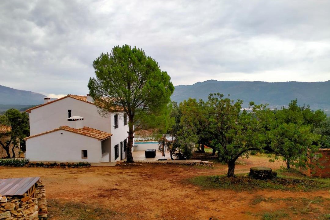 Photo of Buildings in Les Useres