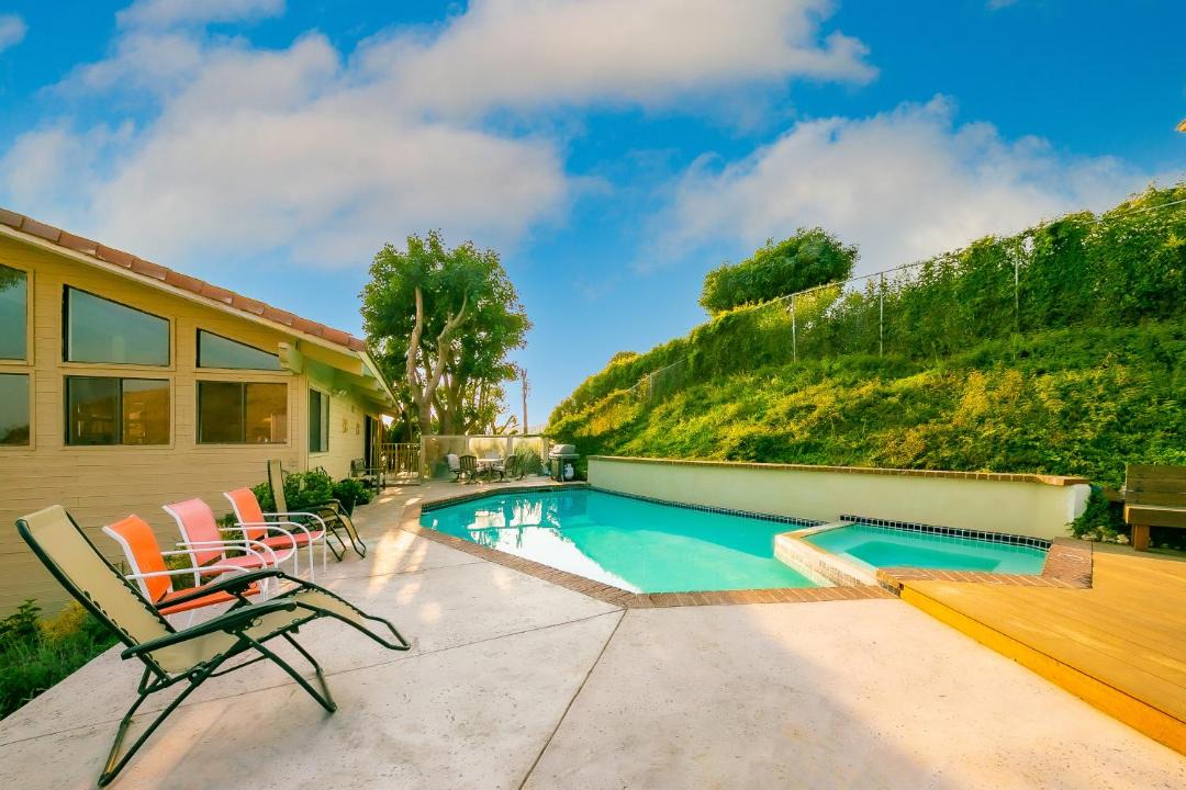 Photo of Others in Western Malibu