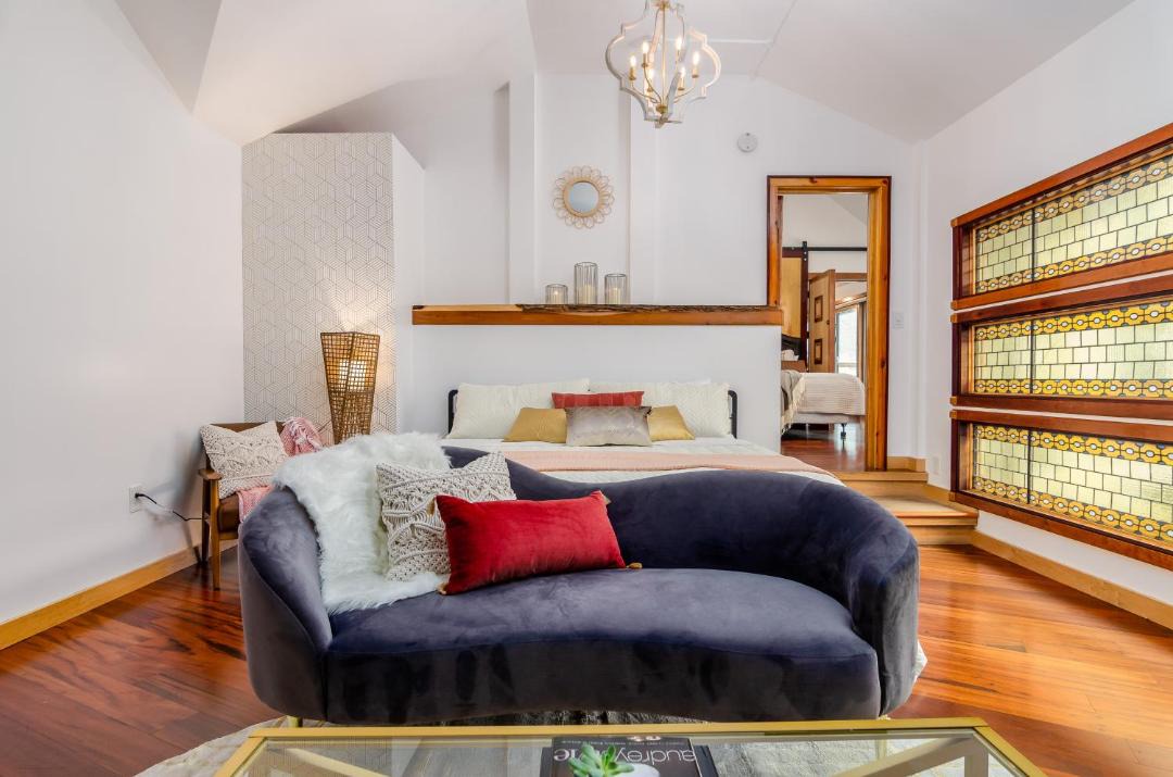 Photo of Others in Ithaca