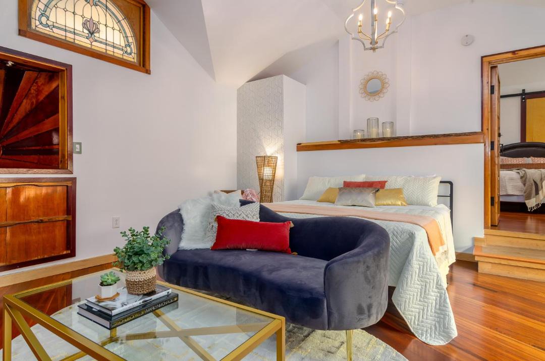 Photo of Others in Ithaca