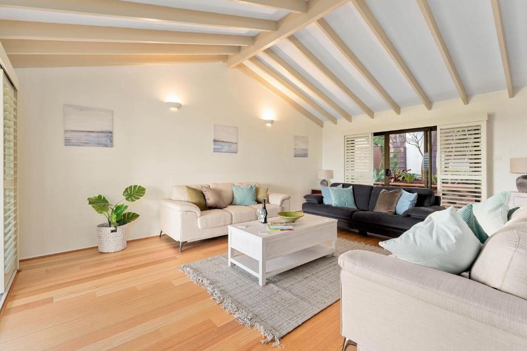 Photo of Livingroom in Caves Beach