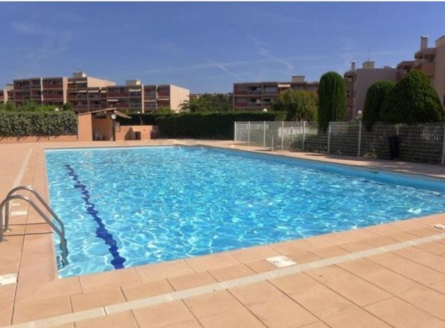 Photo of Others in La Faviere