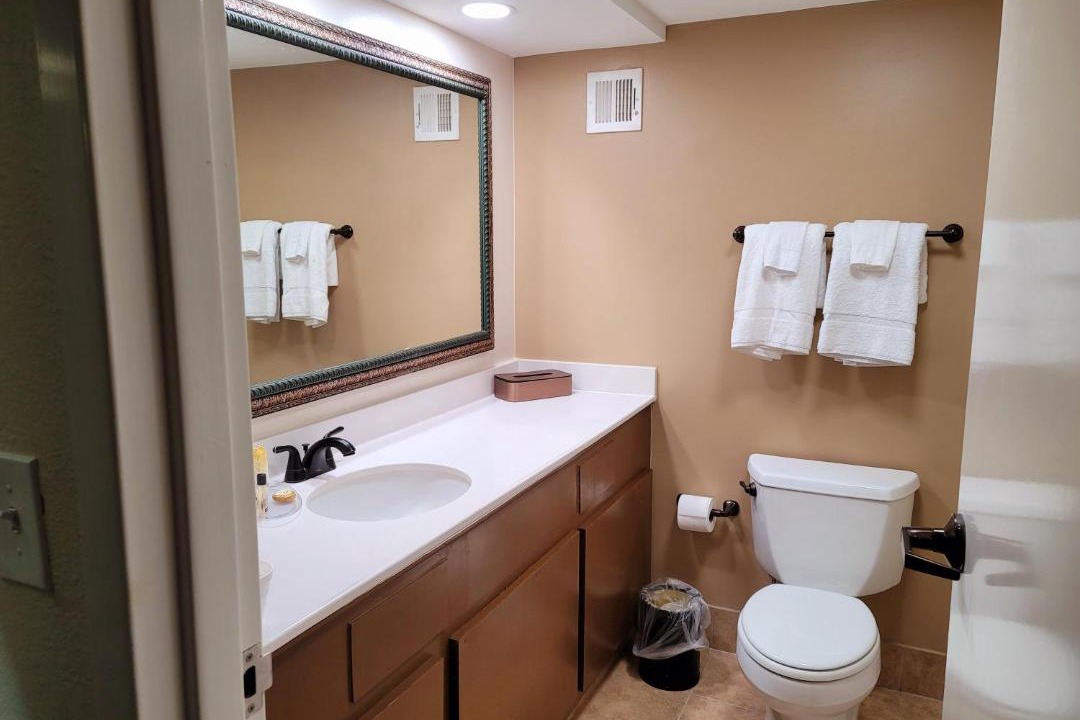 Photo of Bathroom in Dock Junction