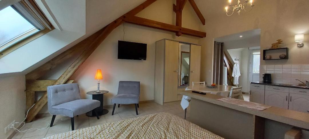 Photo of Others in Villers-Carbonnel