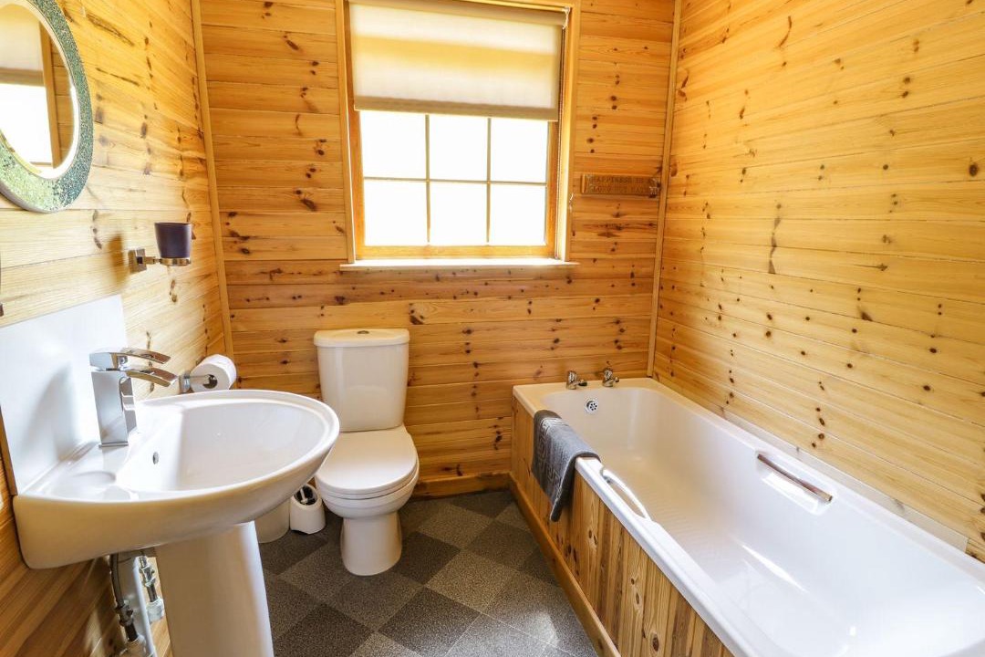 Photo of Bathroom in Llanbedr