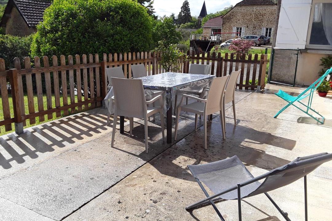 Photo of Patio Balcony in Nevy-sur-Seille