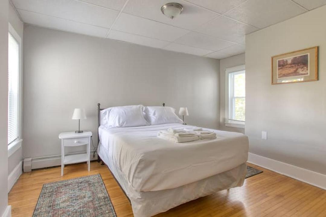 Photo of Bedroom in Housatonic