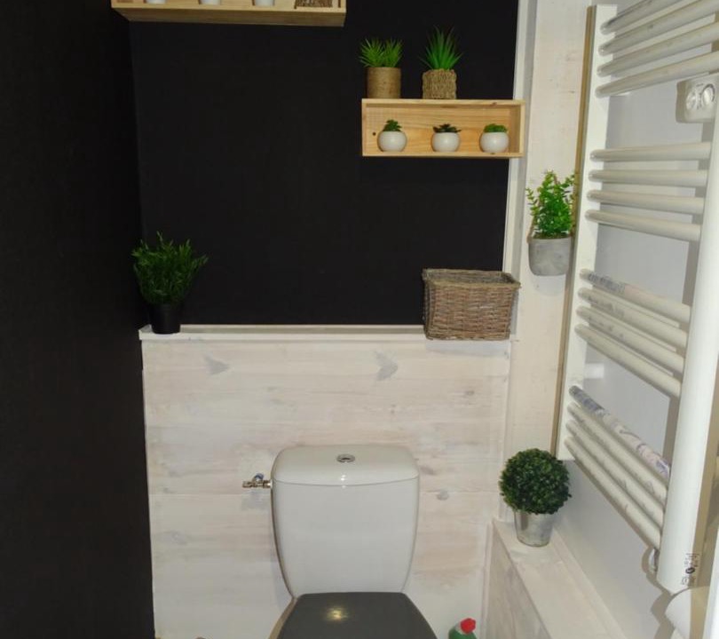 Photo of Bathroom in Remigny