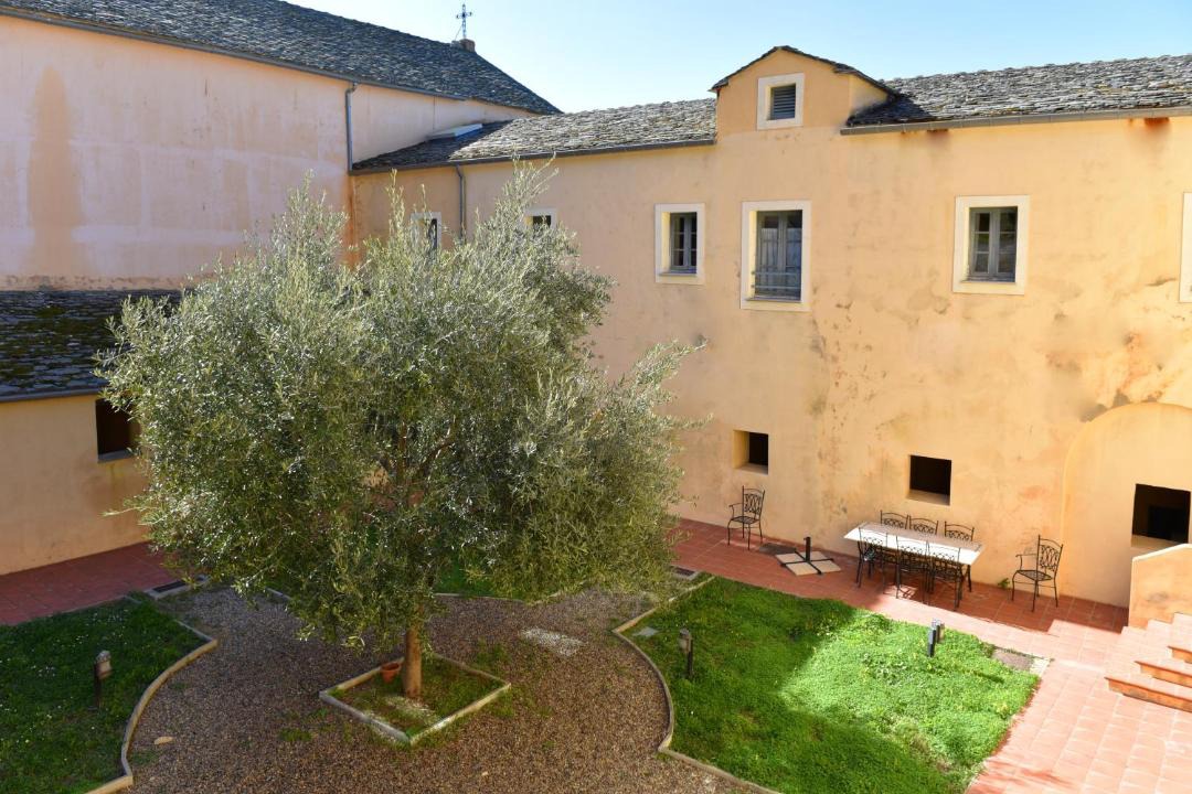 Photo of Others in Canari