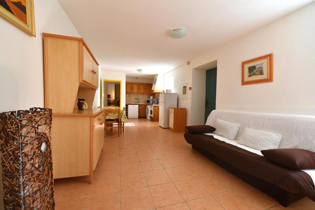 Photo of Others in Canari