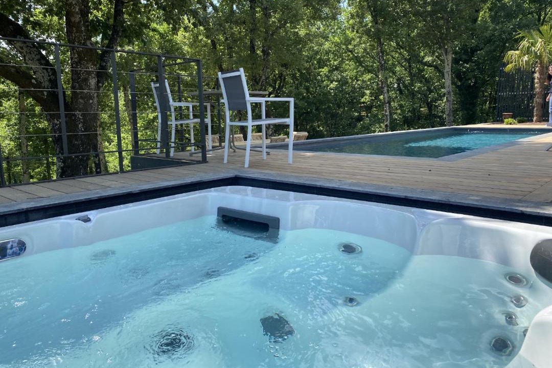 Photo of Others in Saint-Etienne-de-Fontbellon