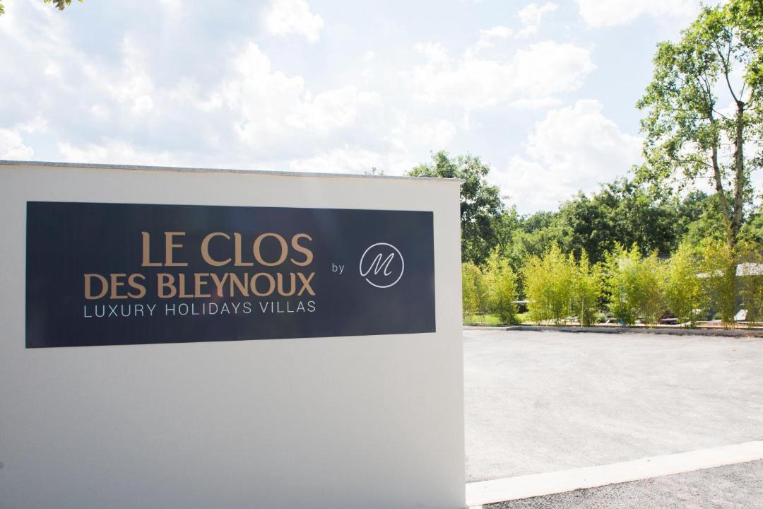 Photo of Others in Saint-Etienne-de-Fontbellon