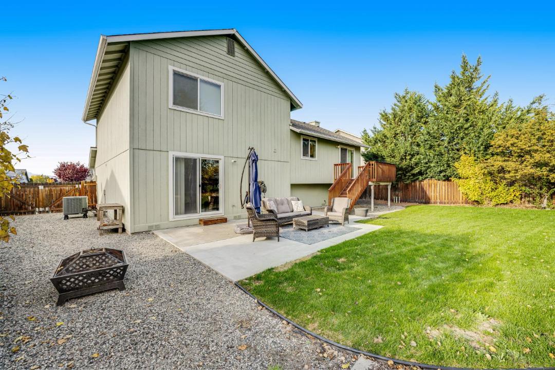 Photo of Buildings in East Wenatchee