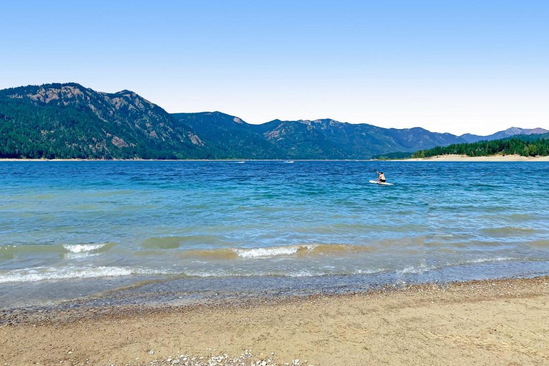 Photo of Others in Roslyn Ridge