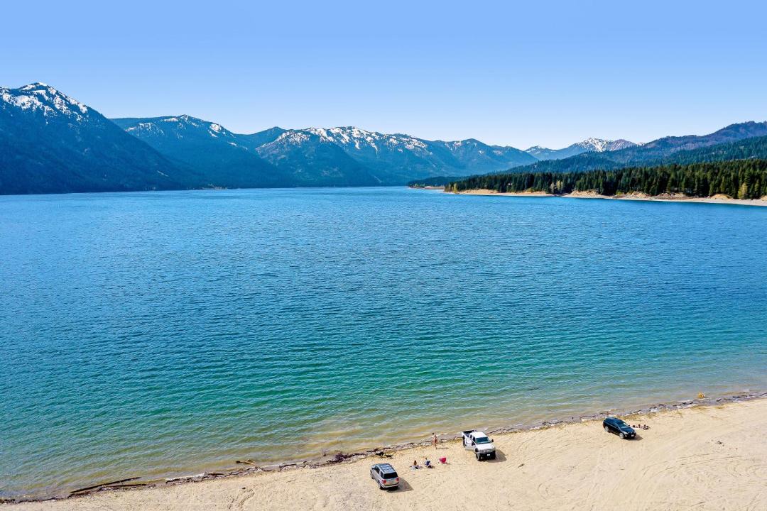 Photo of Others in Roslyn Ridge