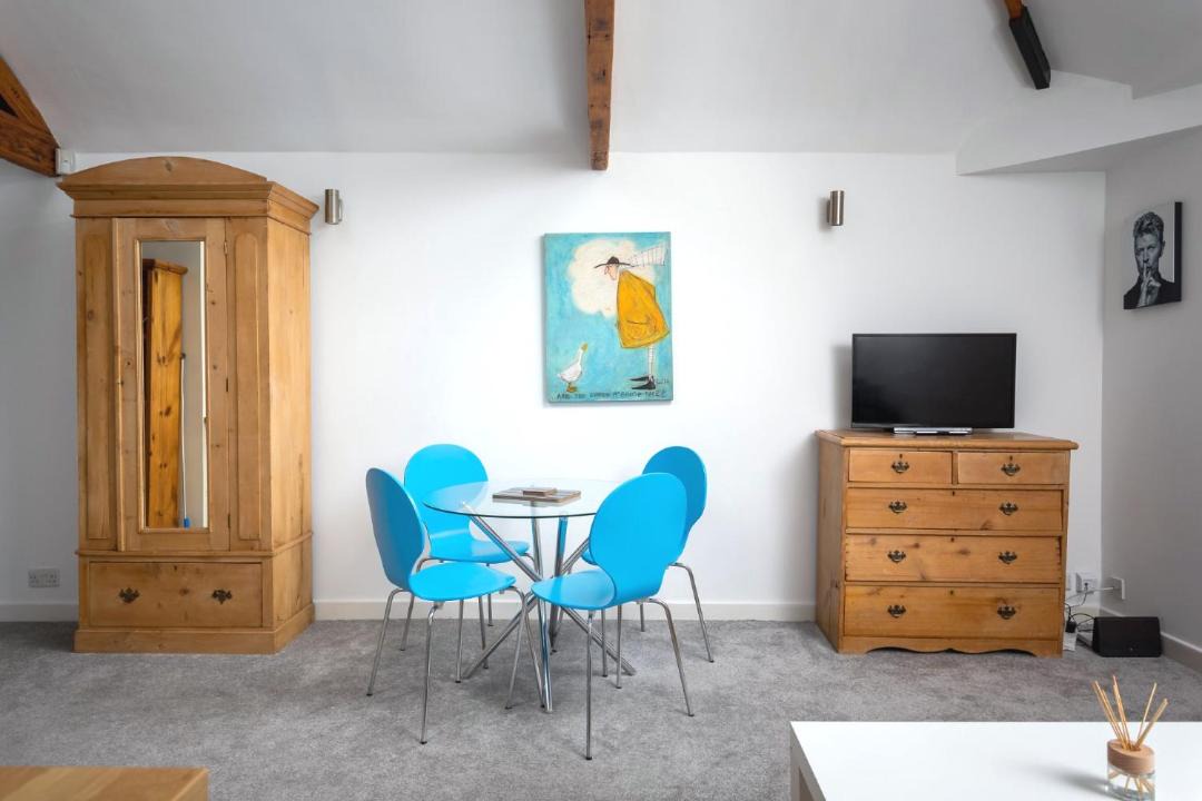 Photo of Livingroom in Cheltenham