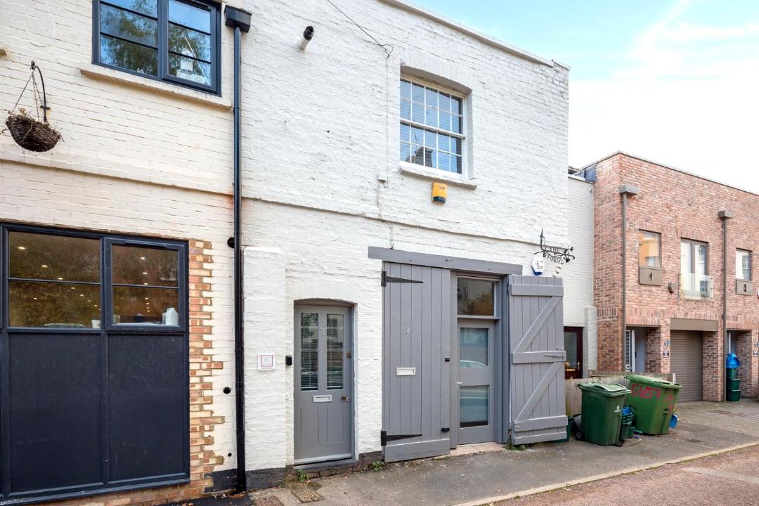 Photo of Buildings in Cheltenham