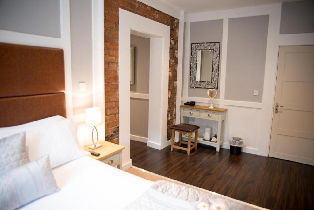 Photo of Others in Chellaston