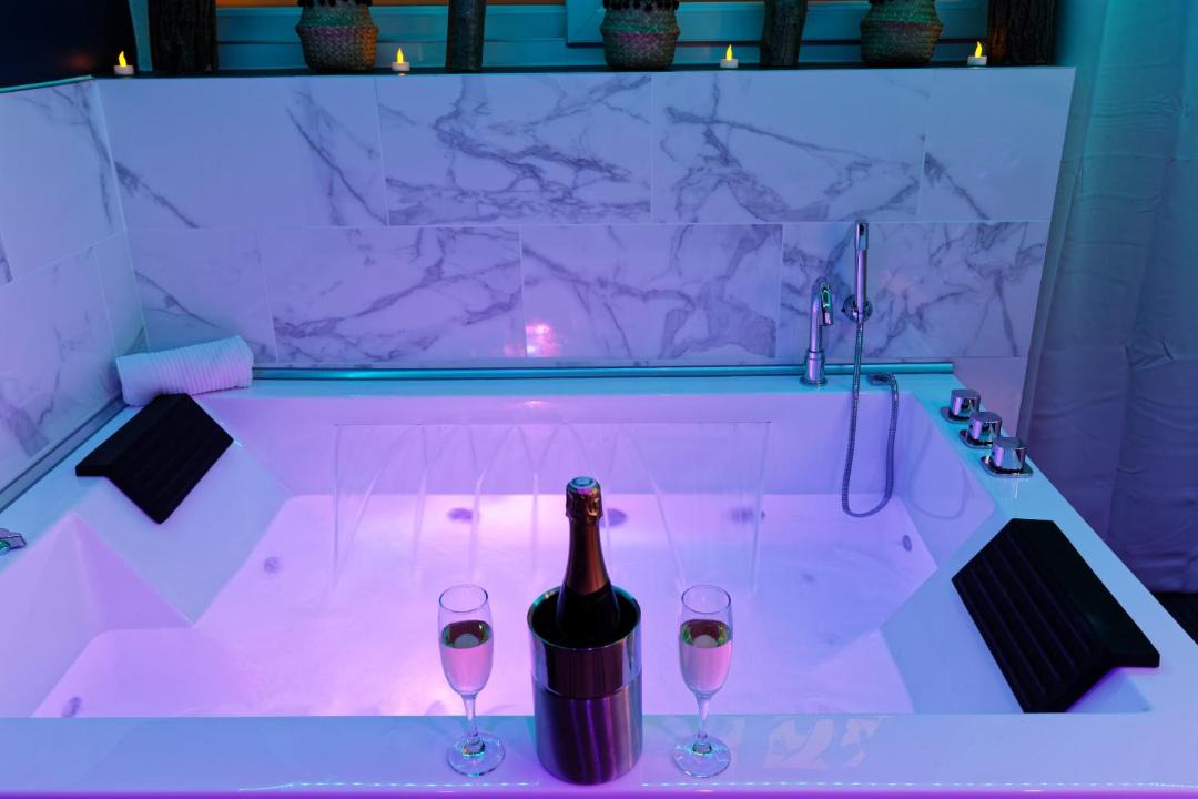 Photo of Bathroom in Cote Ouest Ormeaux