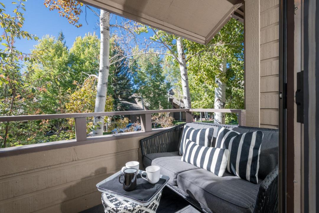 Photo of Patio Balcony in Elkhorn Village