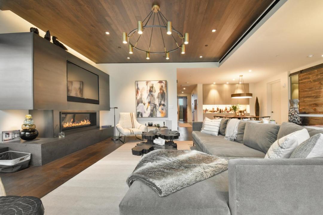 Photo of Livingroom in Empire Pass