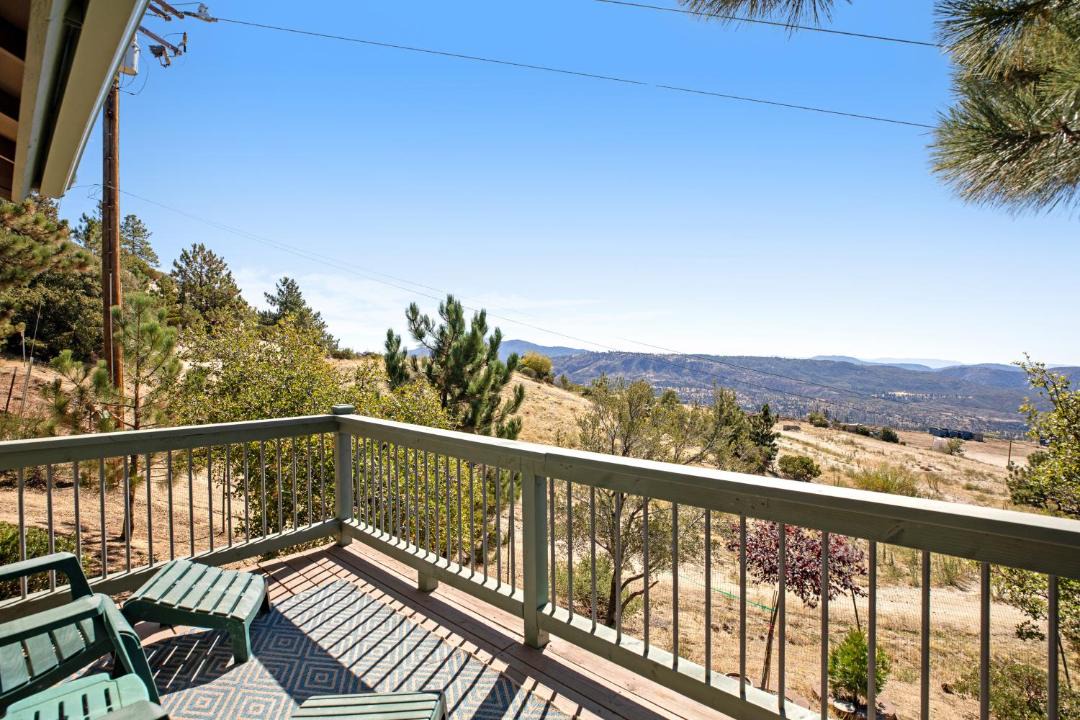 Photo of Patio Balcony in Idyllwild