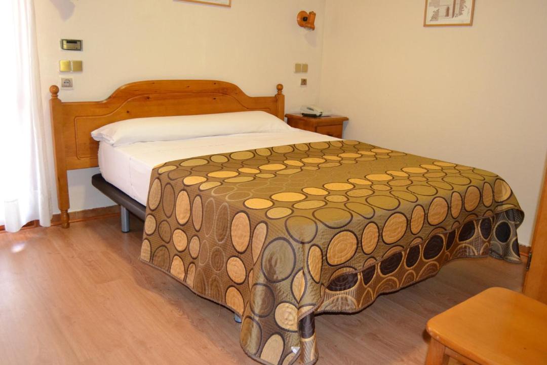 Photo of Bedroom in Alujan