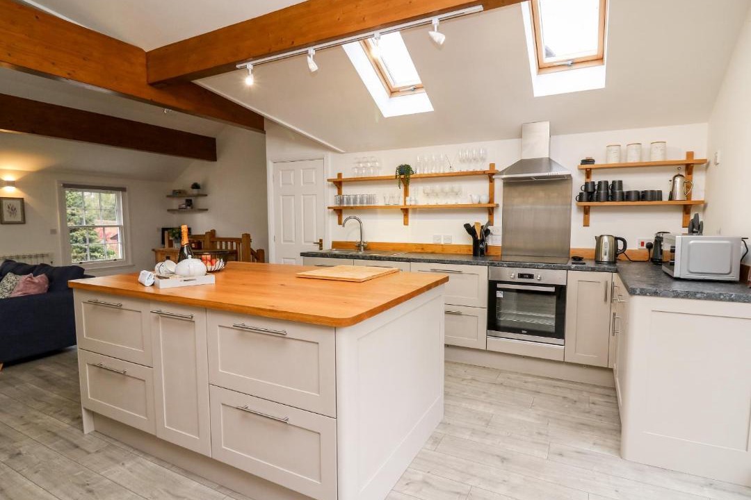 Photo of Others in Howey