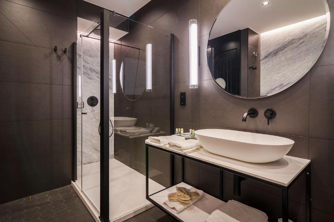Photo of Bathroom in Logrono Historic Centre