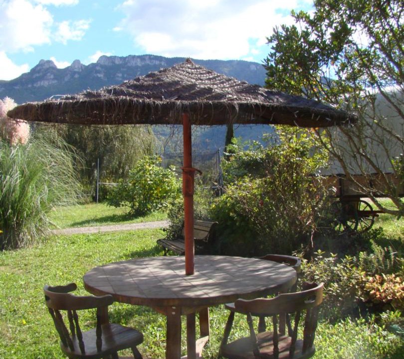 Photo of Others in Yenne