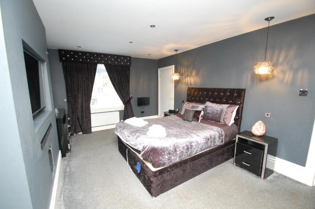 Photo of Bedroom in Glasgow