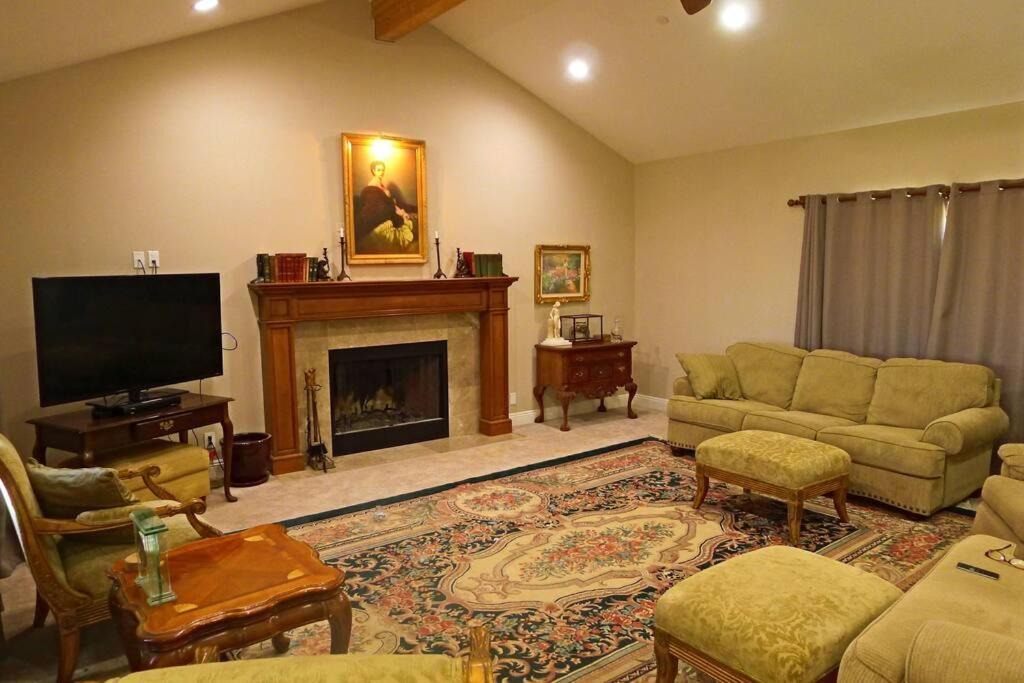 Photo of Livingroom in Lancaster