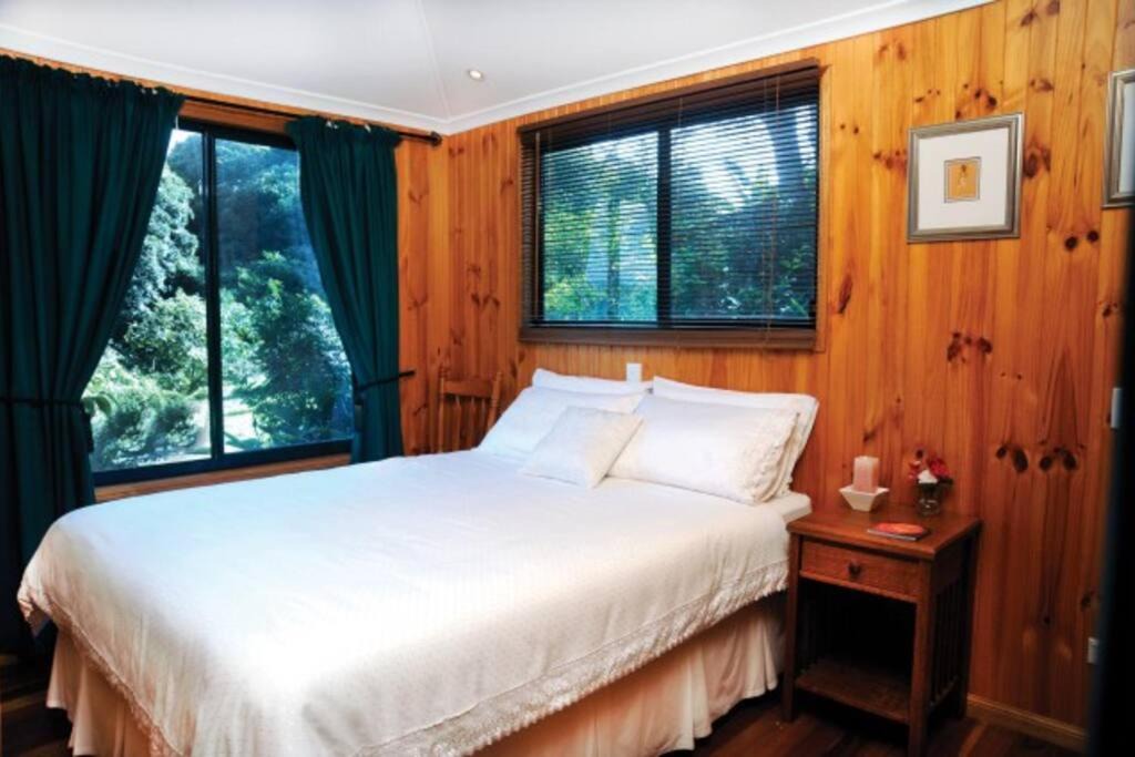 Photo of Bedroom in Beechmont