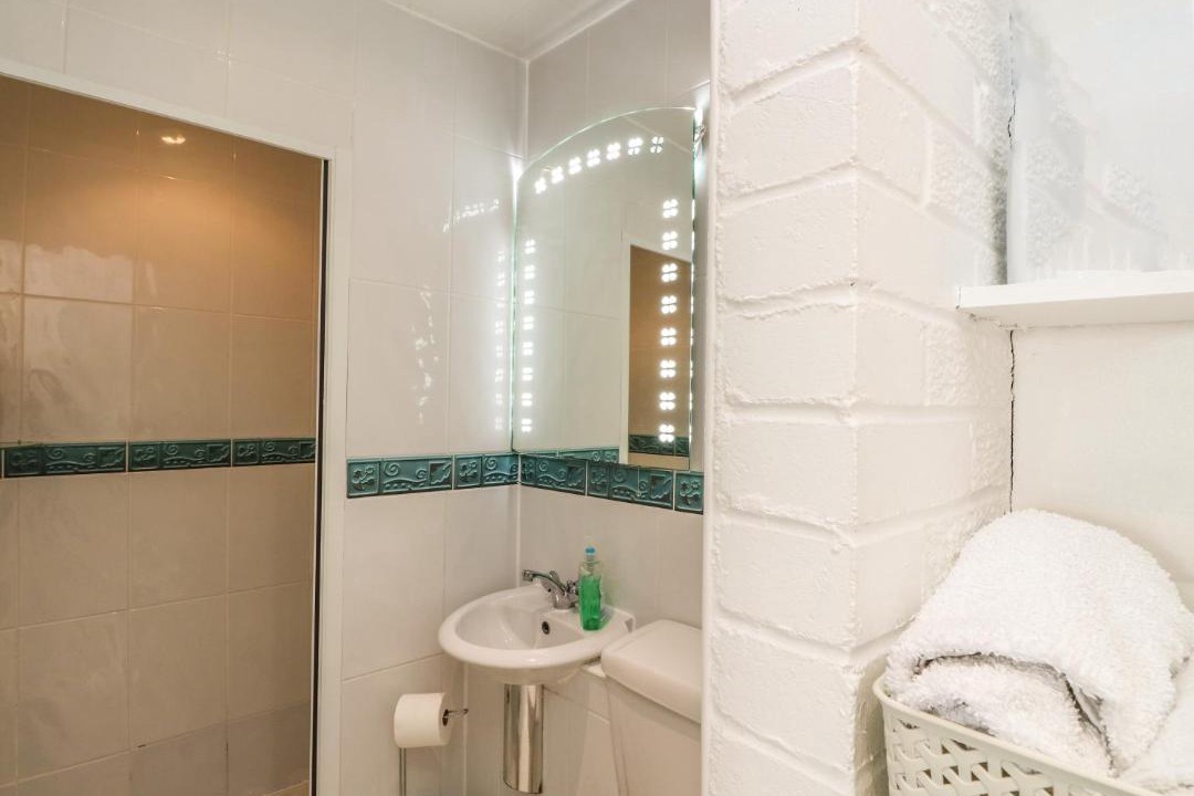 Photo of Bathroom in Murthly