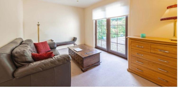 Photo of Livingroom in Bearsden