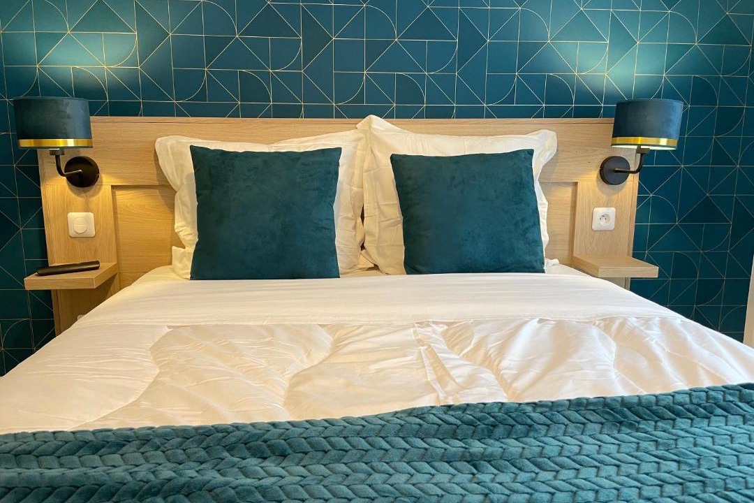 Photo of Bedroom in 20th Arrondissement