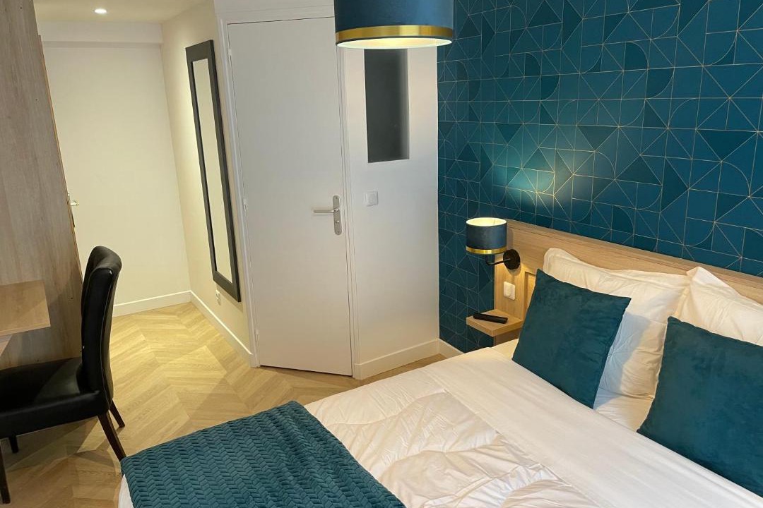 Photo of Bedroom in 20th Arrondissement