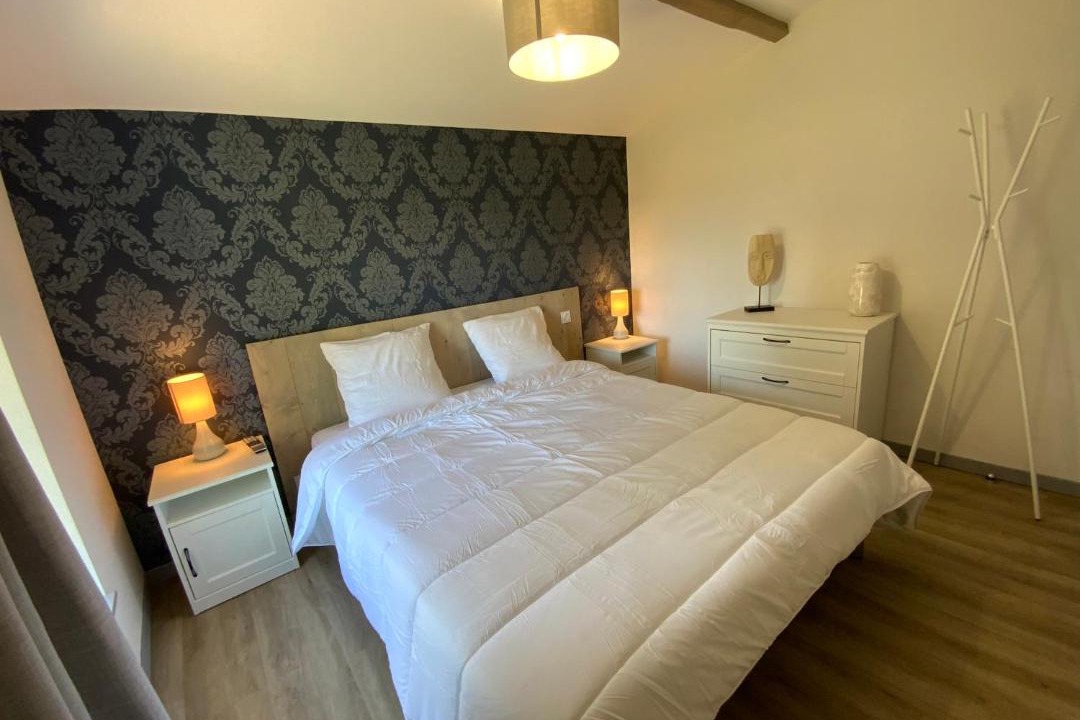 Photo of Bedroom in Neuville