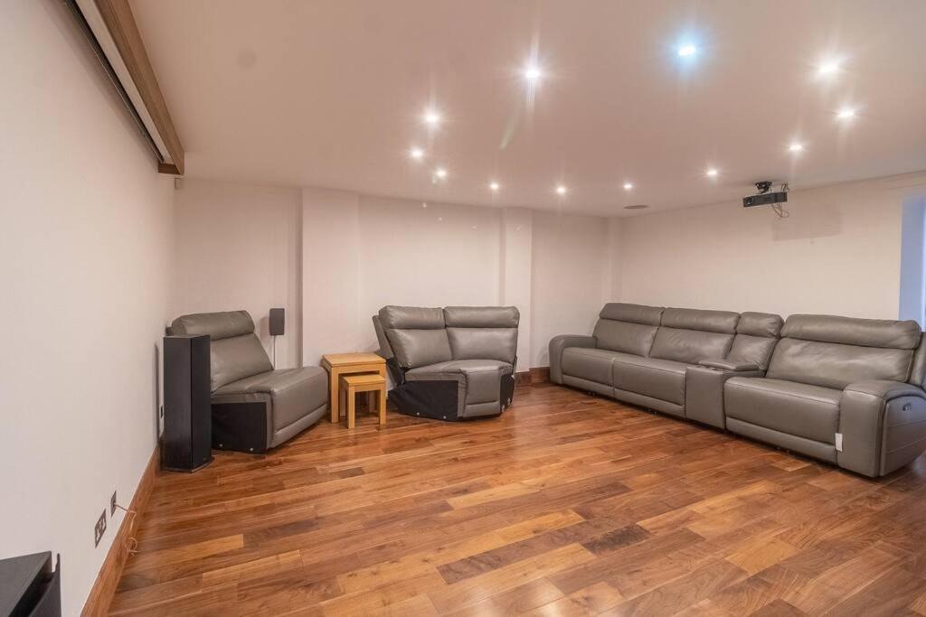 Photo of Livingroom in Balmore