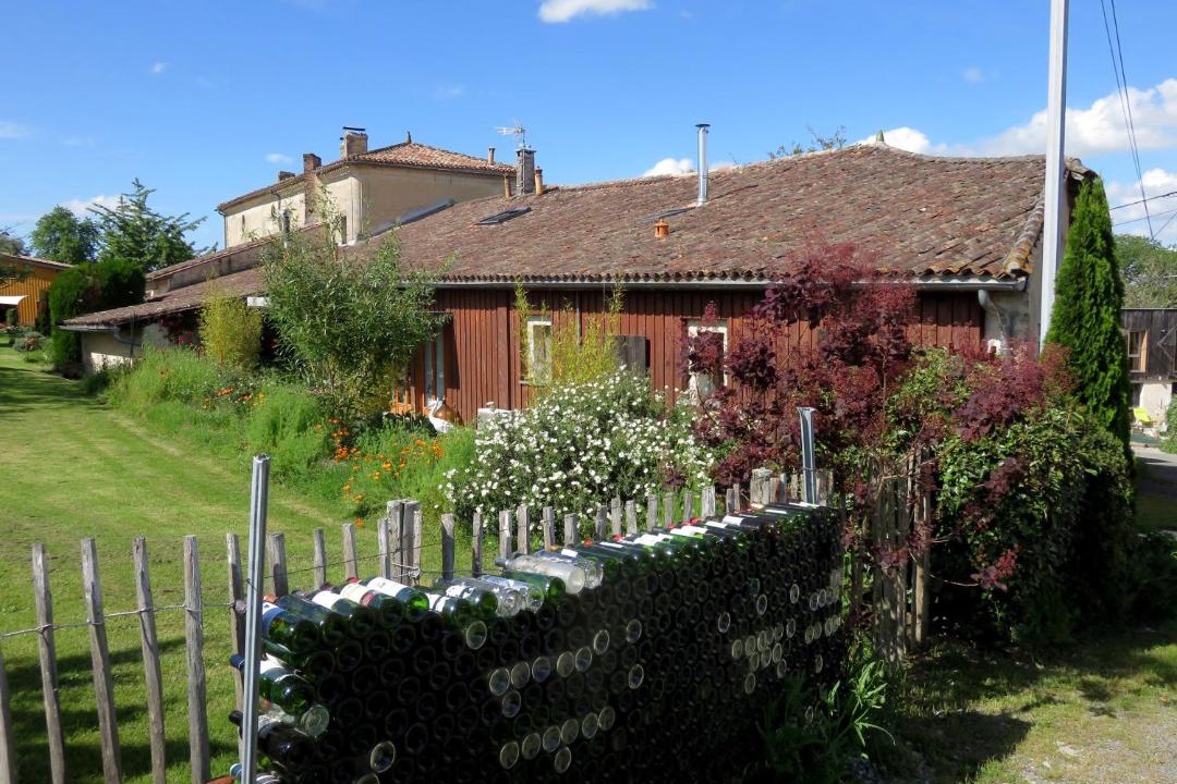 Photo of Buildings in Sadirac