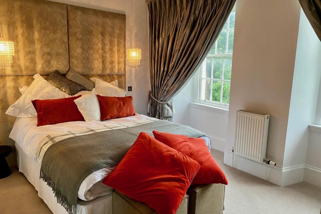 Photo of Bedroom in Kelvinbridge