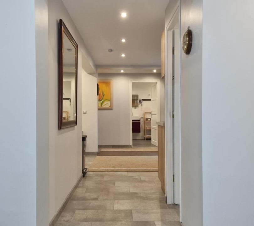 Photo of Others in Cabris